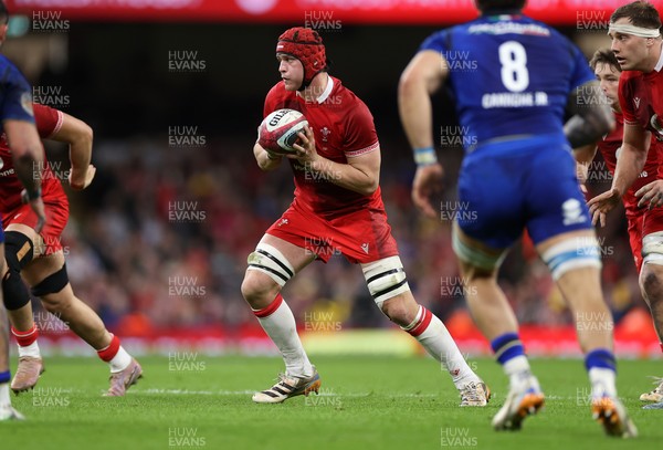 140326 - Wales v Italy - Guinness Six Nations Championship - James Botham of Wales 