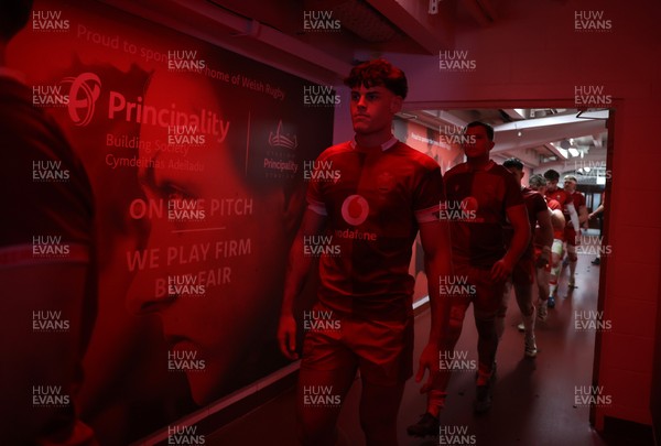140326 - Wales v Italy - Guinness Six Nations Championship - Eddie James of Wales 