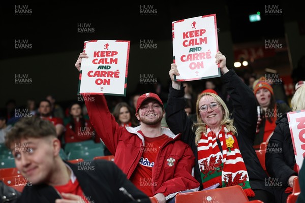 140326 - Wales v Italy - Guinness Six Nations Championship - Fans
