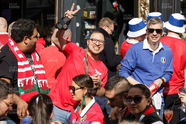 140326 - Wales v Italy - Guinness Six Nations - Wales and Italy fans before the match
