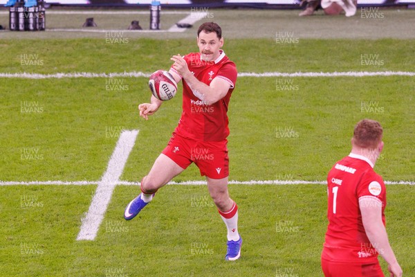 140326 - Wales v Italy - Guinness Six Nations - Tomos Williams of Wales