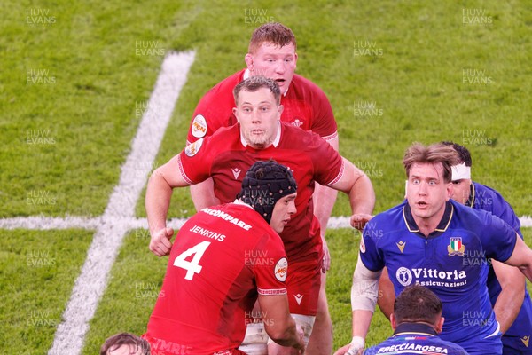 140326 - Wales v Italy - Guinness Six Nations - Ben Carter of Wales