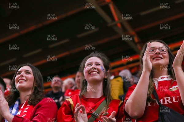 140326 - Wales v Italy - Guinness Six Nations - Wales fans show their support during the match