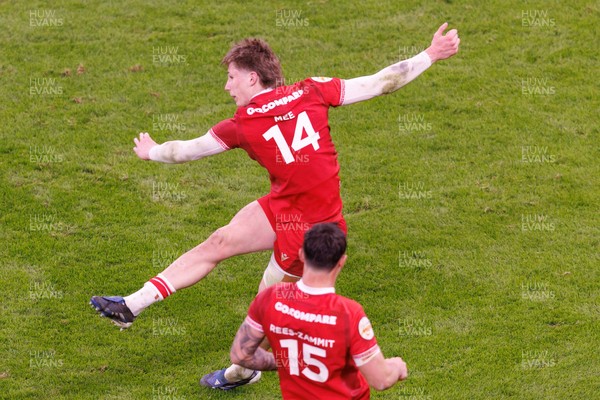 140326 - Wales v Italy - Guinness Six Nations - Ellis Mee of Wales kicks the ball