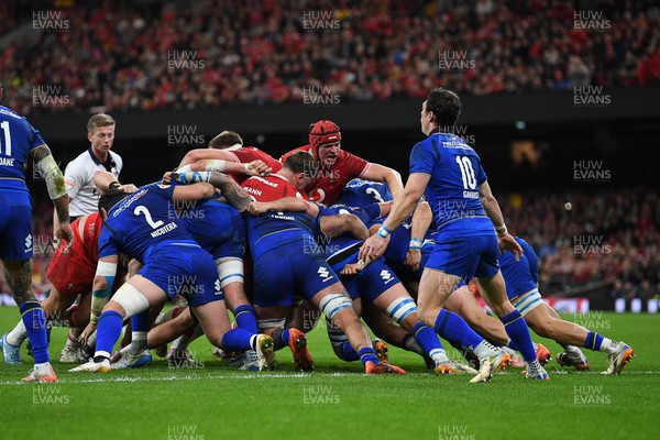140326 - Wales v Italy - Guinness Men's Six Nations - Wales push the ball from a line-out to score a try