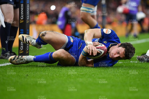 140326 - Wales v Italy - Guinness Men's Six Nations - Paolo Garbisi of Italy scores a try