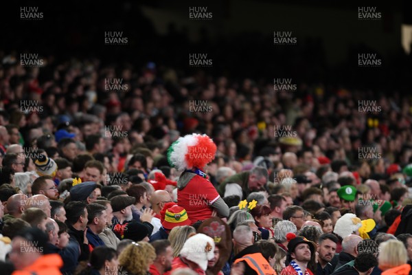 140326 - Wales v Italy - Guinness Men's Six Nations - Fans