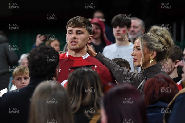 140326 - Wales v Italy - Guinness Men's Six Nations - Alex Mann of Wales with family at full time