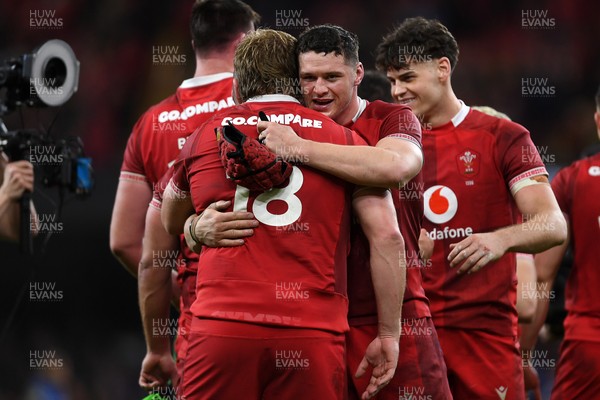 140326 - Wales v Italy - Guinness Men's Six Nations - Archie Griffin of Wales and James Botham of Wales at full time