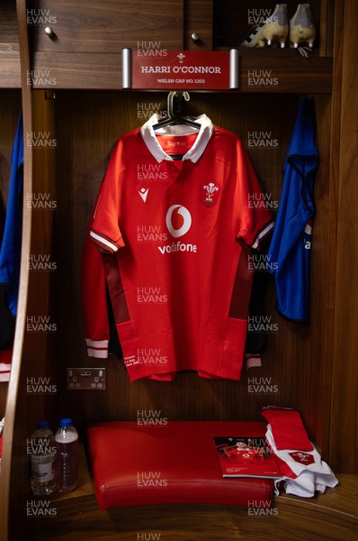 160324 - Wales v Italy - Guinness 6 Nations 2024 - Harri O�Connor of Wales jersey in the changing room