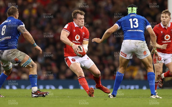 160324 - Wales v Italy - Guinness 6 Nations 2024 - Nick Tompkins of Wales 