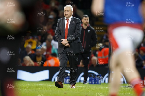 160324 - Wales v Italy - Guinness Six Nations - Wales head coach Warren Gatland during the warm up