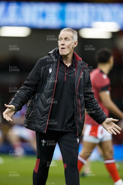 160324 - Wales v Italy - Guinness Six Nations - Wales coach Rob Howley before the match