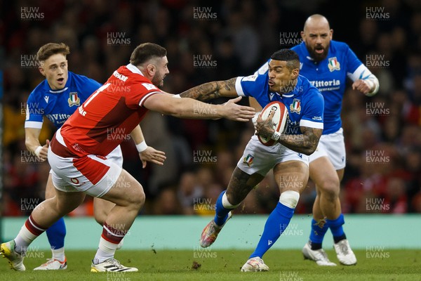 160324 - Wales v Italy - Guinness Six Nations - Monty Ioane of Italy hands off Gareth Thomas of Wales