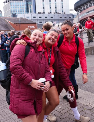 170526 - Wales v Italy, 2026 Guinness Women’s 6 Nations - Kendall Waudby of Wales, Stella Orrin of Wales and Jorja Aiono of Wales arrive at the stadium