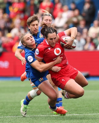 170526 - Wales v Italy, 2026 Guinness Women’s 6 Nations - Courtney Keight of Wales races for the line
