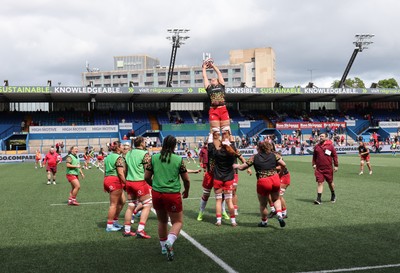 170526 - Wales v Italy, 2026 Guinness Women’s 6 Nations - Wales warm up ahead of the match