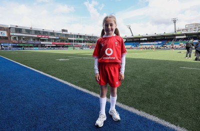 170526 - Wales v Italy, 2026 Guinness Women’s 6 Nations -  Match mascot a head of the game