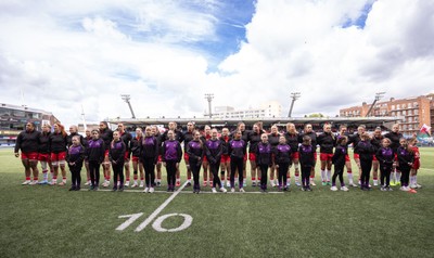 170526 - Wales v Italy, 2026 Guinness Women’s 6 Nations - The Wales team line up for the anthems ahead of the match