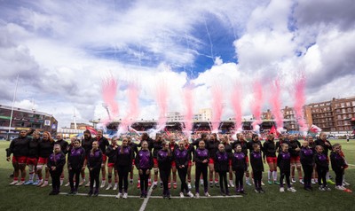 170526 - Wales v Italy, 2026 Guinness Women’s 6 Nations - The Wales squad members line up for the anthems ahead of the match