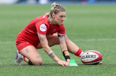170526 - Wales v Italy, 2026 Guinness Women’s 6 Nations - Keira Bevan of Wales lines up a conversion