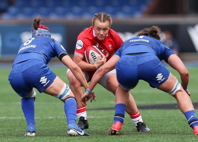 170526 - Wales v Italy, 2026 Guinness Women’s 6 Nations - Lleucu George of Wales