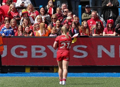 170526 - Wales v Italy, 2026 Guinness Women’s 6 Nations - Seren Lockwood of Wales goes to meet fans at the end of the match