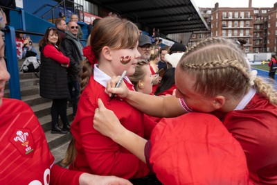170526 - Wales v Italy, 2026 Guinness Women’s 6 Nations - Seren Singleton of Wales with fans