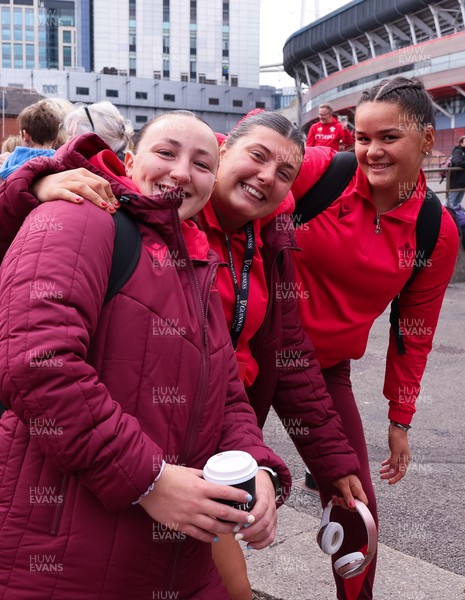 170526 - Wales v Italy, 2026 Guinness Women’s 6 Nations - Kendall Waudby of Wales, Stella Orrin of Wales and Jorja Aiono of Wales arrive at the stadium