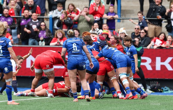 170526 - Wales v Italy, 2026 Guinness Women’s 6 Nations - Wales power over for their third try