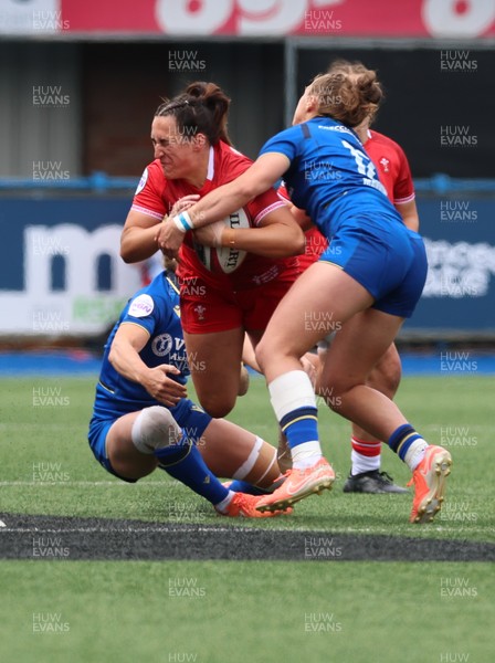 170526 - Wales v Italy, 2026 Guinness Women’s 6 Nations - Courtney Keight of Wales is tackled