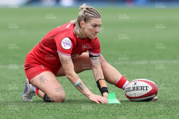 170526 - Wales v Italy, 2026 Guinness Women’s 6 Nations - Keira Bevan of Wales lines up a conversion