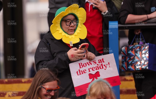 170526 - Wales v Italy, 2026 Guinness Women’s 6 Nations - Wales fan