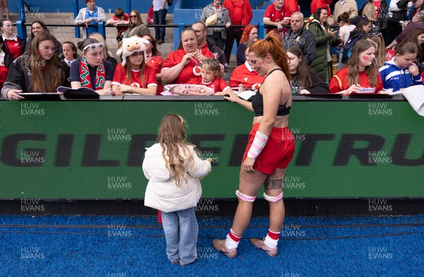 170526 - Wales v Italy, 2026 Guinness Women’s 6 Nations - Georgia Evans of Wales with fans