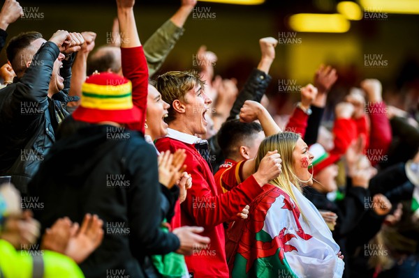 190322  - Wales v Italy - Guinness Six Nations  - Wales fans react during the game 
