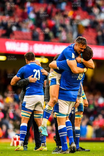 190322  - Wales v Italy - Guinness Six Nations  - Italy celebrate at final whistle 