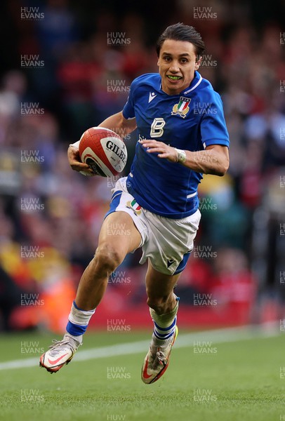 190322 - Wales v Italy - Guinness 6 Nations - Ange Capuozzo of Italy makes a break which leads to the game winning try