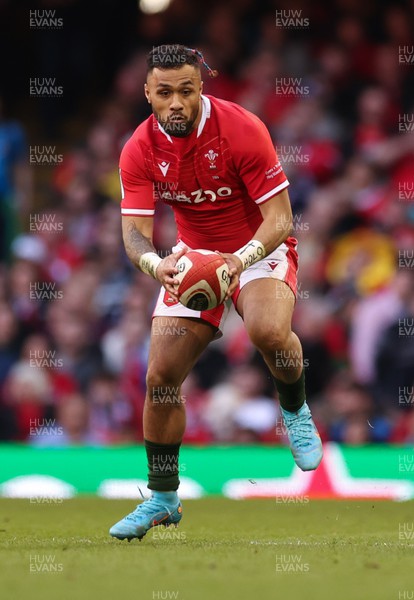 190322 Wales v Italy, Guinness Six Nations 2022 - Willis Halaholo of Wales