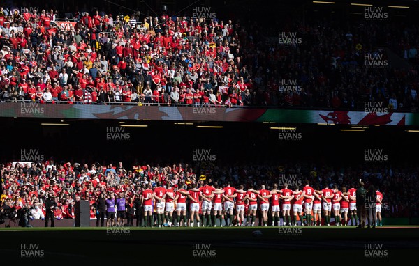 190322 Wales v Italy, Guinness Six Nations 2022 - The Wales team line up for the national anthems