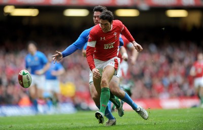 20.03.10 - Wales v Italy - RBS Six Nations 2010 - James Hook of Wales chases his kick. 