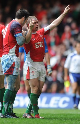 20.03.10 - Wales v Italy - RBS Six Nations 2010 - Shane Williams of Wales celebrates his try. 