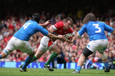 19.03.10 Wales v Italy... Wales' Matthew Rees between Italy's Quintin Geldenhuys  and Italy's Martin Castrogiovanni(rt). 