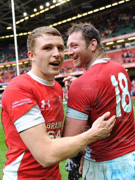 20.03.10 - Wales v Italy - RBS Six Nations 2010 - Tom Prydie who played his first game for Wales today aged 18 shows his age with the help of Ian Gough. 