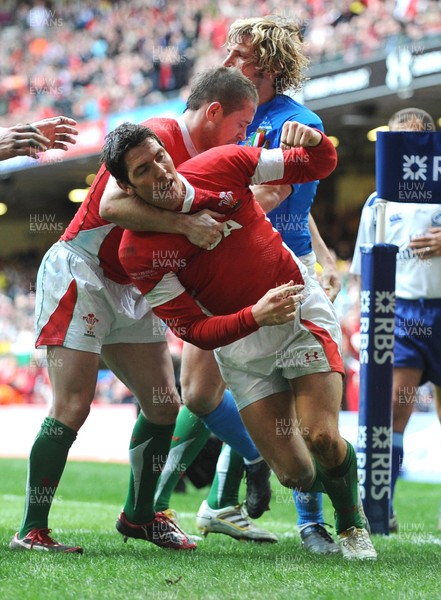20.03.10 - Six Nations Rugby, Wales v Italy Wales' James Hook is congratulated by Shane Williams after scoring try 