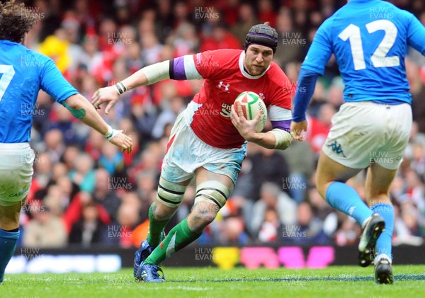 20.03.10 - Six Nations Rugby, Wales v Italy Wales' Ryan Jones 