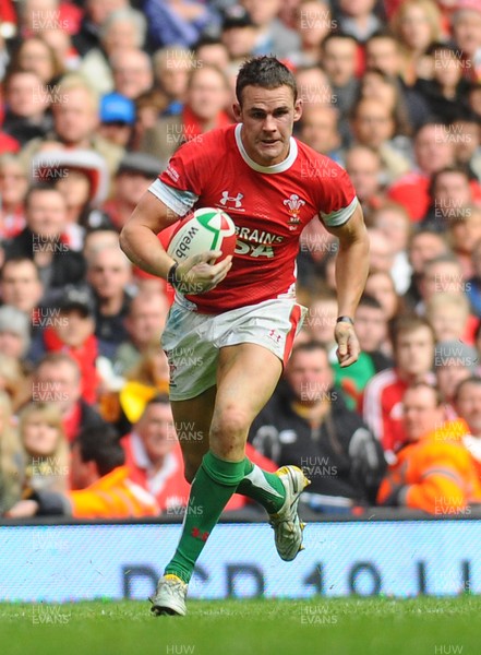 20.03.10 - Six Nations Rugby, Wales v Italy Wales' Lee Byrne 