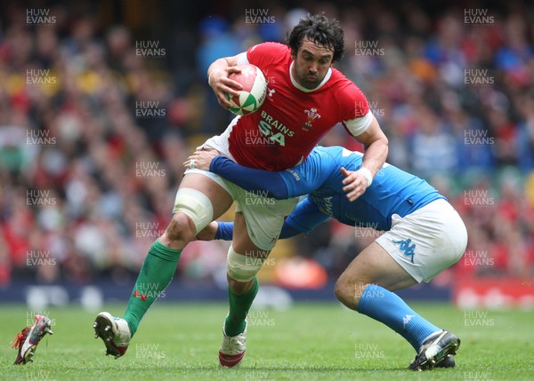 20.03.10 ... Wales v Italy, RBS 6 Nations 2010 -  Wales' Jonathan Thomas  