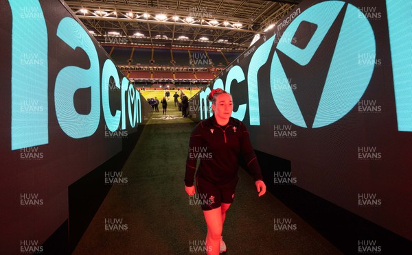 270424 - Wales v Italy, Guinness Women’s 6 Nations -  Abbie Fleming of Wales in the tunnel