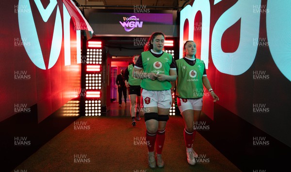 270424 - Wales v Italy, Guinness Women’s 6 Nations - Gwennan Hopkins of Wales and Sian Jones of Wales makes their way down the tunnel