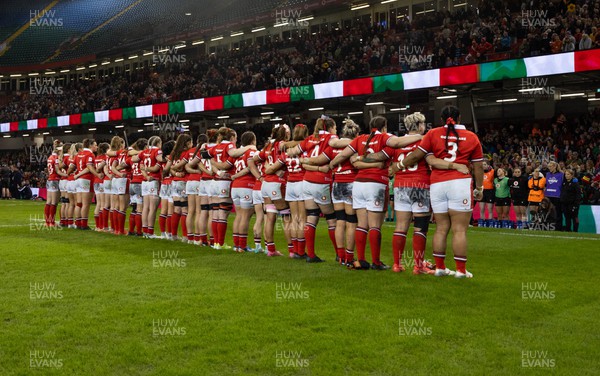 270424 - Wales v Italy, Guinness Women’s 6 Nations - The Wales team line up for the anthems ahead of the match